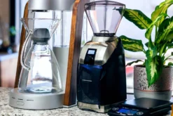 Grinders Baratza Virtuoso+ Coffee Grinder