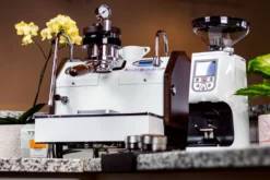 La Marzocco GS3 Espresso Machine Manual Paddle Version