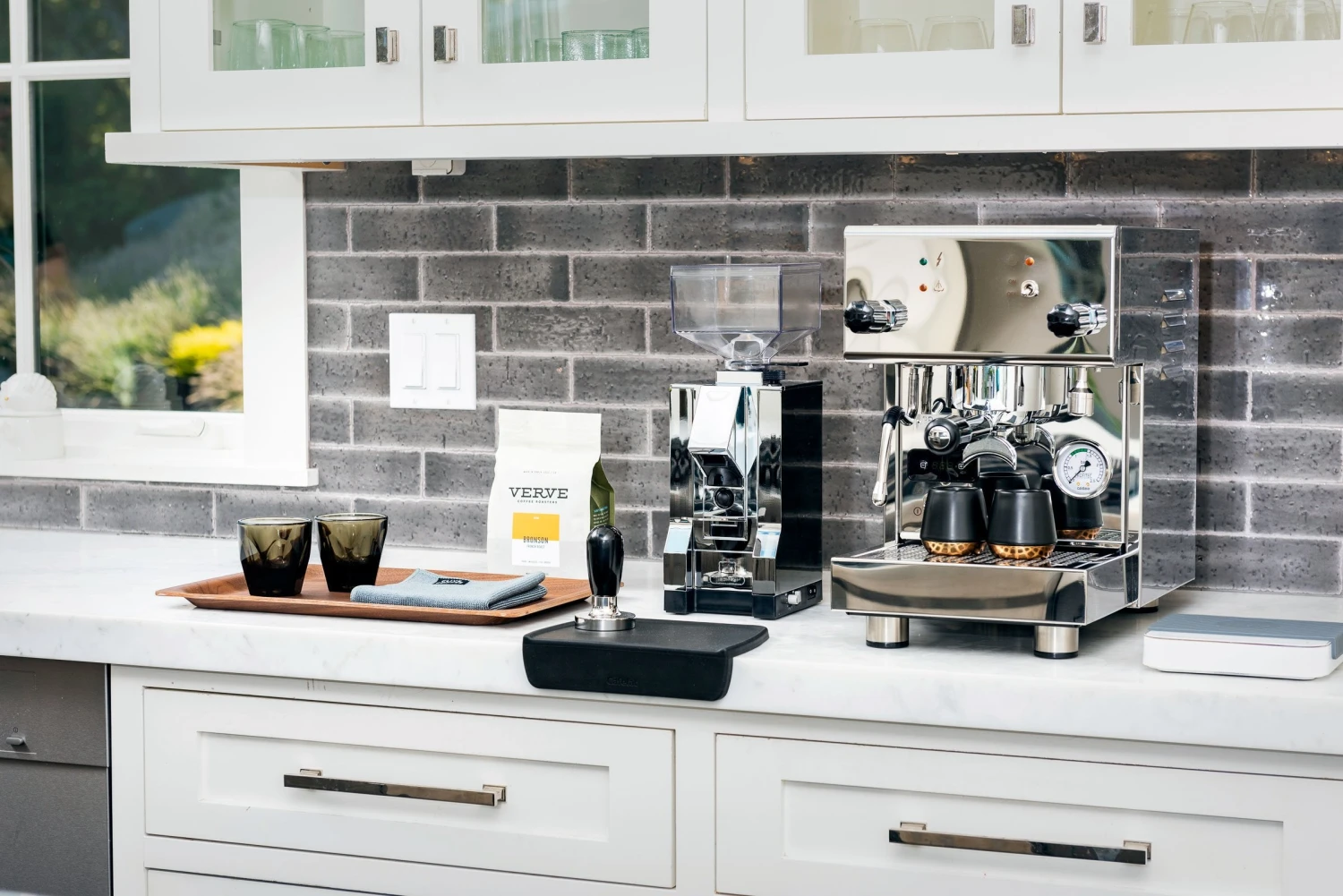 Profitec Pro 300 Dual Boiler Espresso Machine 9 Profitec Pro 300 Dual Boiler Espresso Machine